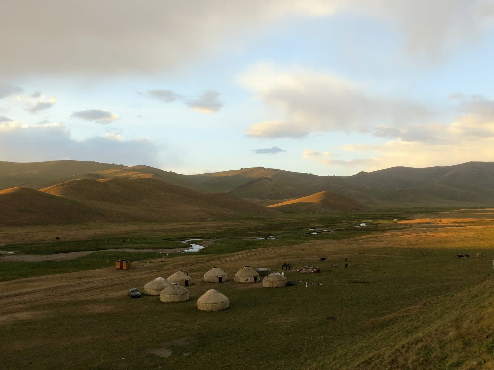 Yurt & Nomadic Life